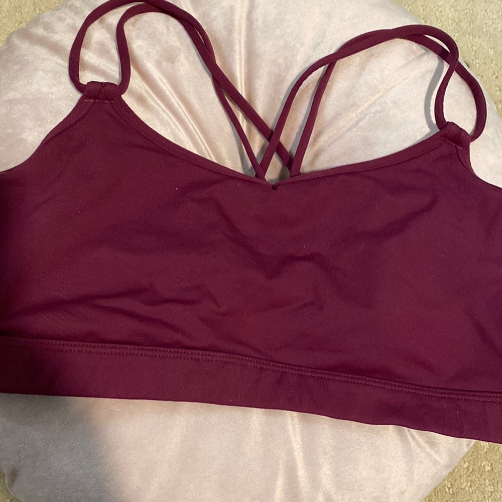 Lululemon sports bra